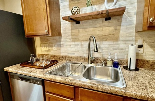 Greensboro Villa | Cute 3 Bedroom Home centrally located in the Triad.