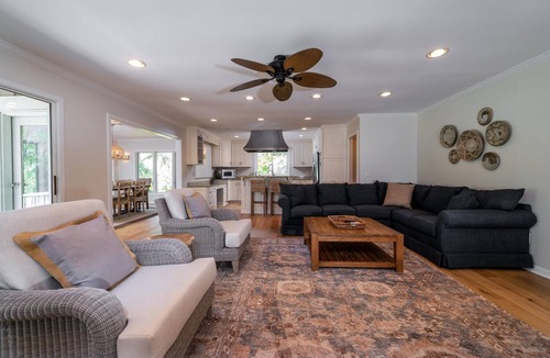 Seabrook Island House | Cute Beach Cottage Sleeps 7! Pet Friendly! Amenity Cards Available!