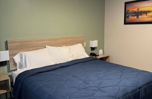 National Hills Hotel | Cyber Inn