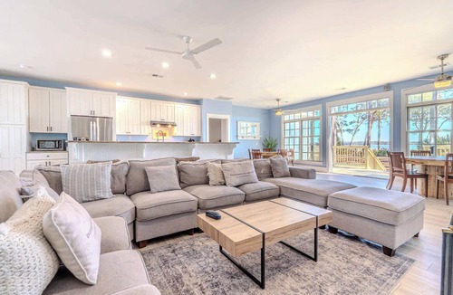 Melrose on the Beach House | Daufuskie Oasis 6BR Family Home - Beachfront