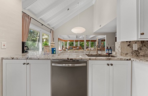 Lawton Woods House | Daydream Believer – Mid-Century Retreat w/Brand New Pool & Spa, Pet Friendly, Near Beach