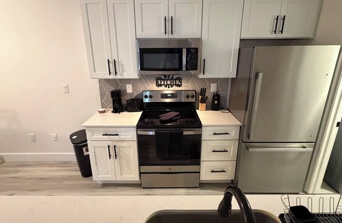 Summerville Apartment | Delightful 2-bedroom apartment with AC in Summerville
