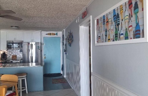 North Myrtle Beach Condo | Direct oceanfront/CherryGrove/elevator/pool; taking fall reservations, sleeps 5