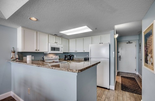 Myrtle Beach Condo | Direct Oceanfront 2-bedroom Condo! Walking distance to Boardwalk