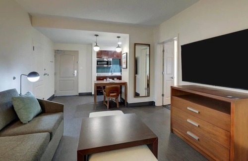 Mount Pleasant Hotel | Discover Comfort in 2 Homey Suites Perfect for Families Near Local Beaches
