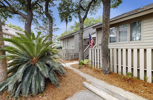 Seabrook Island Villa | Dog-friendly, riverfront condo w/shared pool plus access to tennis & gym