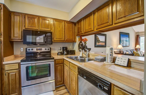 Seabrook Island Villa | Dog friendly villa with marsh and tidal creek views - access to community pool