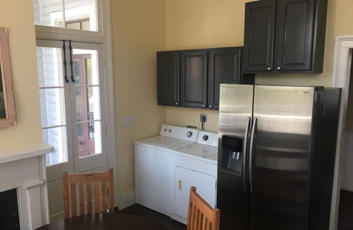 Cannonborough Elliotborough Apartment | Downtown-One-of-a-Kind Romantic Luxury Residence 5BR, 3BA Sleeps 10 to 12