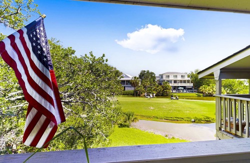 Ocean Ridge Condo | Edisto condo with close proximity to beach & restaurants