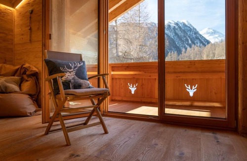 Bever Ski Chalet | Engadin Chalet - Private Spa Retreat