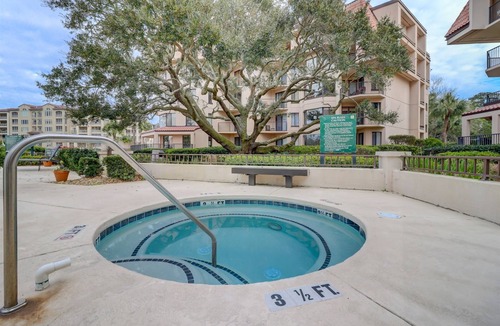 Shelter Cove Condo | Enjoy Marina & Water Views from Private Balconies - Near Beach