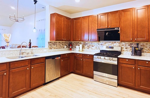 Mount Pleasant House | Enjoyable 4-bedroom house with AC in Charleston