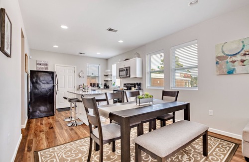 North Charleston House | Entire House; 20 min to Beaches, Downtown Charleston, 6 min to Airport, Outlets