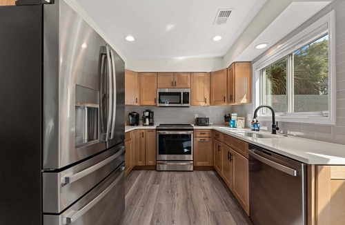 Lawton Woods House | Evening Ember ~ Spa, Fire Pit, Pool Access, Pets ~ 90 Lawton Road ~ Sea Pines