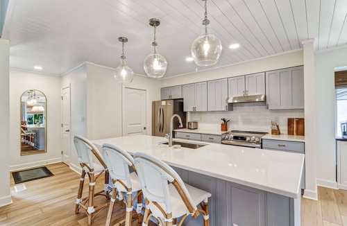 South Beach Villa | Experience Coastal Elegance: Newly Renovated Villa in South Beach Marina