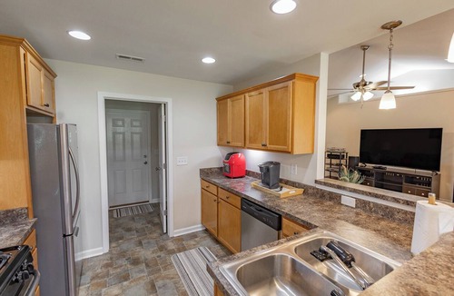 Conway House | Fabulous 3-bedroom house with AC Near CCU and the Coast in charming Conway