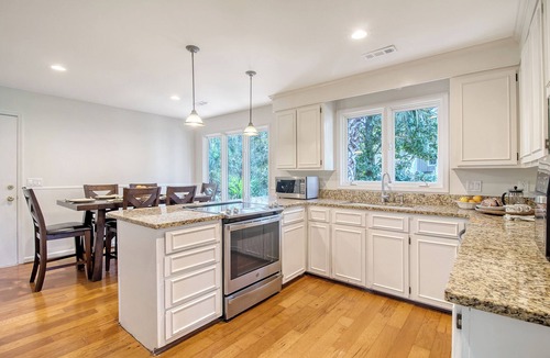 West Beach House | Fabulous Golf and Lagoon Views