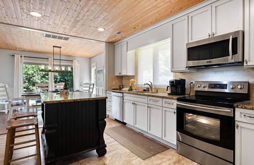 Oceanside House | Fall Special! Home inside Sea Pines! 3min walk to Beach. Private Pool-Hot Tub