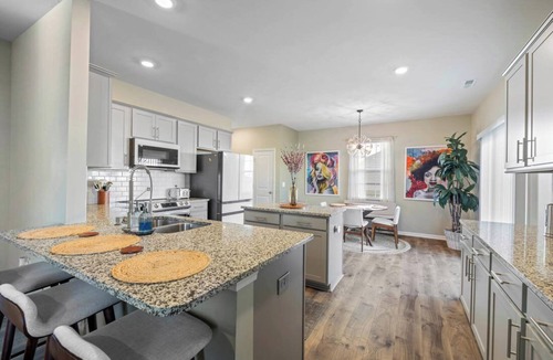 Fayetteville House | Family friendly 4-bedroom house in Fayetteville close to Fort Bragg