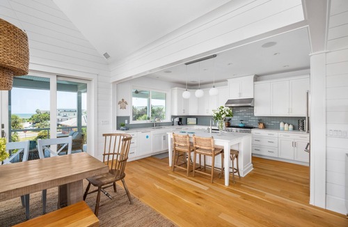 Isle of Palms House | Family Friendly -Elegant Stay with Pool & Views