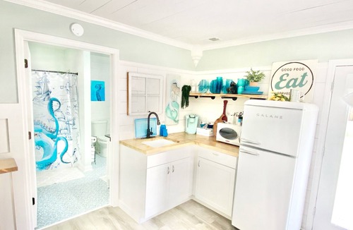 Cordesville Cottage | Family Friendly Pool Retreat