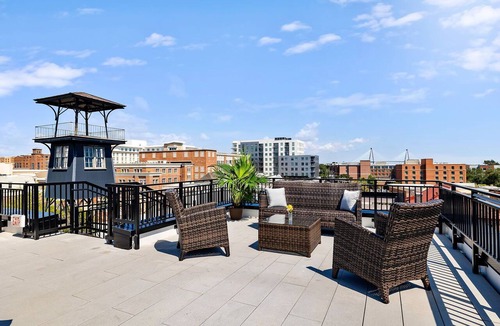 Cannonborough Elliotborough Condo | Fire Tower | Cozy Downtown Charleston Studio!