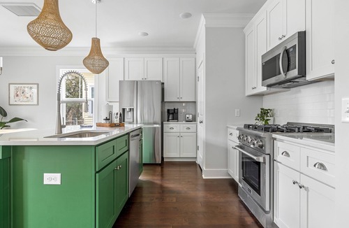 North Charleston House | Four King Beds, Firepit, Grill in Park Circle!