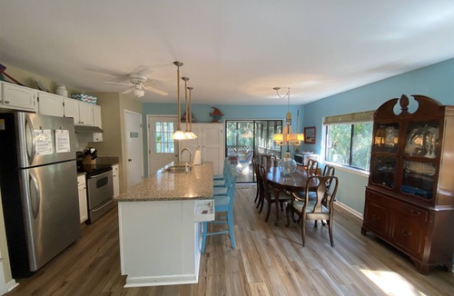 Saint Helena Island House | Fripp Island home golf cart Included- Updated- Ready to Go