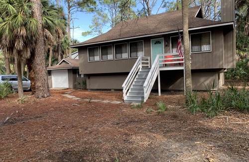 Saint Helena Island House | Fripp Island home golf cart Included- Updated- Ready to Go