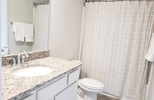 St. Andrews House | Fully furnished 3 bed, 2.5 bath near shopping, restaurants, and interstate