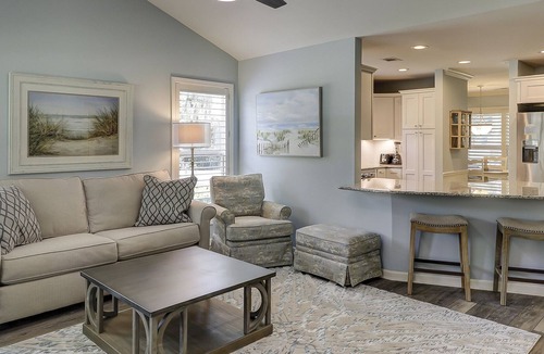 The Cottages Villa | Fully renovated, newly furnished 2BR end unit in Cottages w/ golf views!