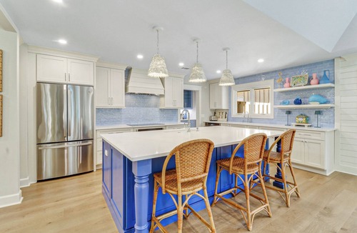 Heritage Woods House | FULLY RENOVATED, Gorgeous 3 Bedroom Sea Pines Home - Private Pool - Golf View
