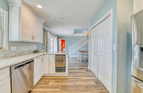 Garden City House | Glad Tidings - Six Bedroom, Four Bath Inlet-Front Beach Home