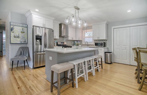 North Charleston House | Going Coastal: Park Circle, walk to restaurants/parks, minutes to downtown
