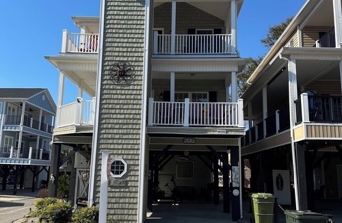 Surfside Beach House | Gorgeous 5 bdrm OCEAN LAKES FAMILY CAMPGROUND MH137C