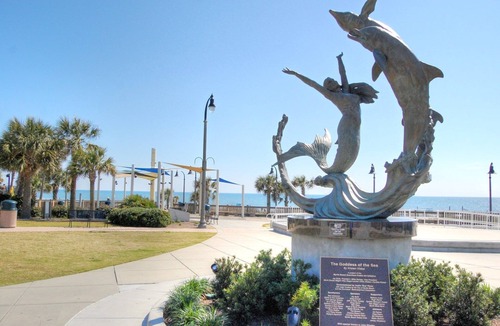 Myrtle Beach Condo | Gorgeous condo with a pool view less than one block from the ocean -