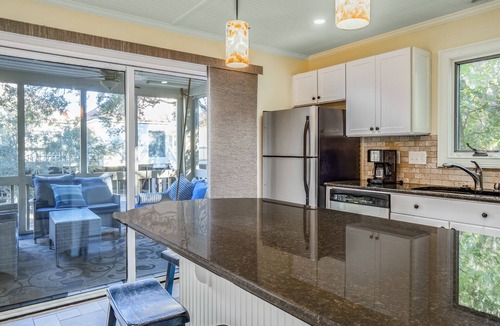 Spinnaker Beachhouses Villa | Gorgeous Spinnaker! Walk to Beach, Club, Pools! 5 Stars! Amenity access included!