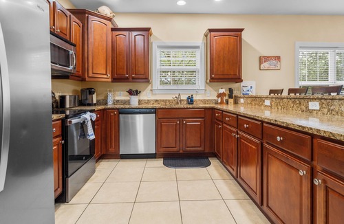 Crescent Beach House | Grand Coastal Retreat: 10 Bedrooms, 2 Private Pools & Ocean Views!