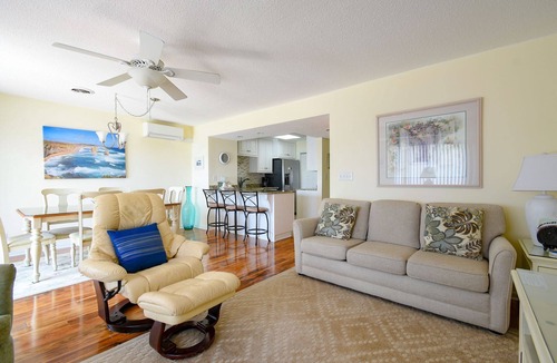Murrells Inlet House | Gulf Stream Villa 114 - Three Bedroom, Three Bath Oceanfront Townhouse