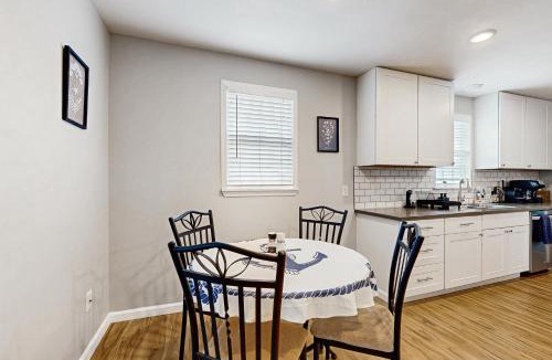 Hanahan House | Hanahan Hideaway