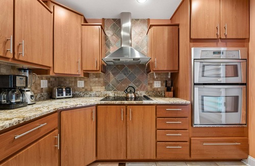 Harbour Town Villa | Harbour Town Villa, Walk to Marina & Golf Links, South Beach Pool Pass, 3 Bedrooms!