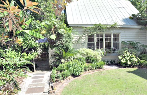Ansonborough Cottage | Heart of Downtown, Quiet, Private Cottage