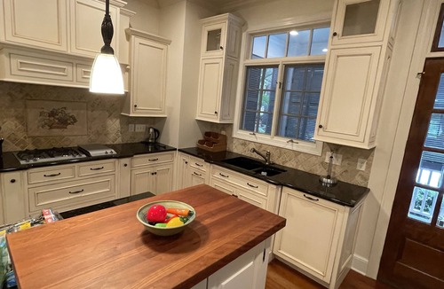 Old Town House | Heart of The Village, Walkable, golf cart available, Sleep up to 10