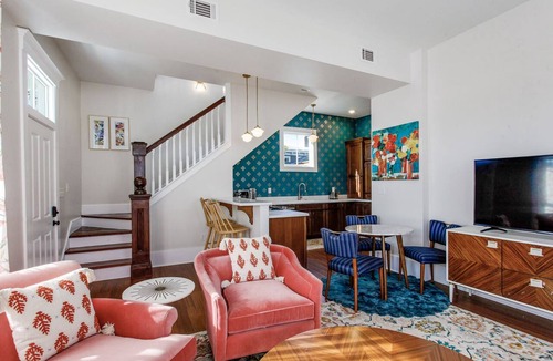 Metropolitan Apartment | High Style, Fun Decor, Awesome Location! 117D by Forsyth Park