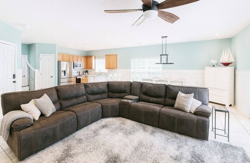 Surfside Beach House | High Tide 5 Bedroom Ocean View House, Heated Pool, Hot Tub, Darts, King beds