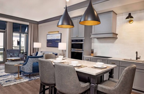 Ansonborough Hotel | Hilton Club Liberty Place Charleston