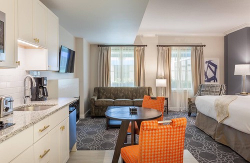 Cannonborough Elliotborough Hotel | Hilton Vacation Club King 583 Charleston