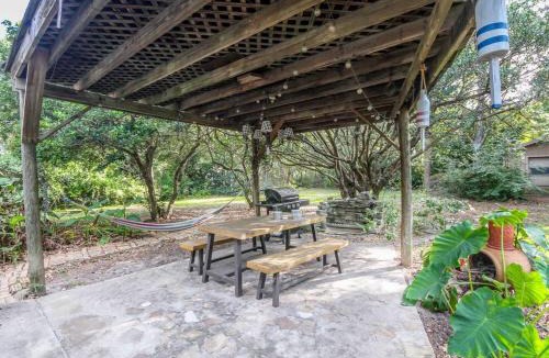 Charleston House | Hip Island House