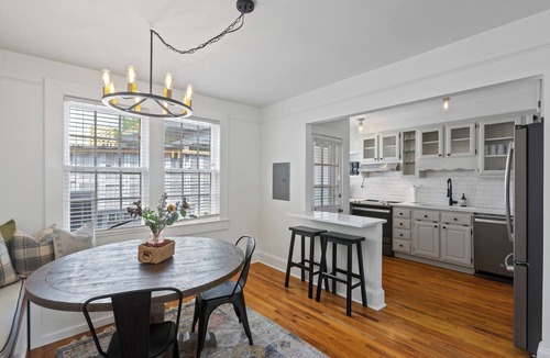 South of Broad House | Historic Charleston Rowhome in heart of downtown, walkable, private and charming