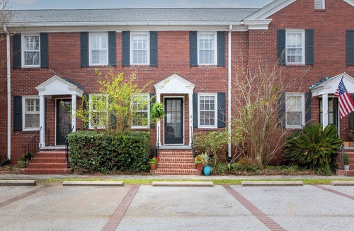 South of Broad House | Historic Charleston Rowhome in heart of downtown, walkable, private and charming